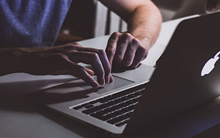 篮网组织严密防守赢得胜利，篮网防守球员