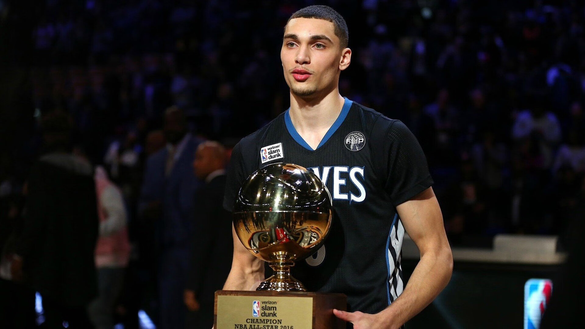 “詹姆斯生涯最经典对决盘点”，詹姆斯生涯充满传奇色彩的三次总决赛回顾