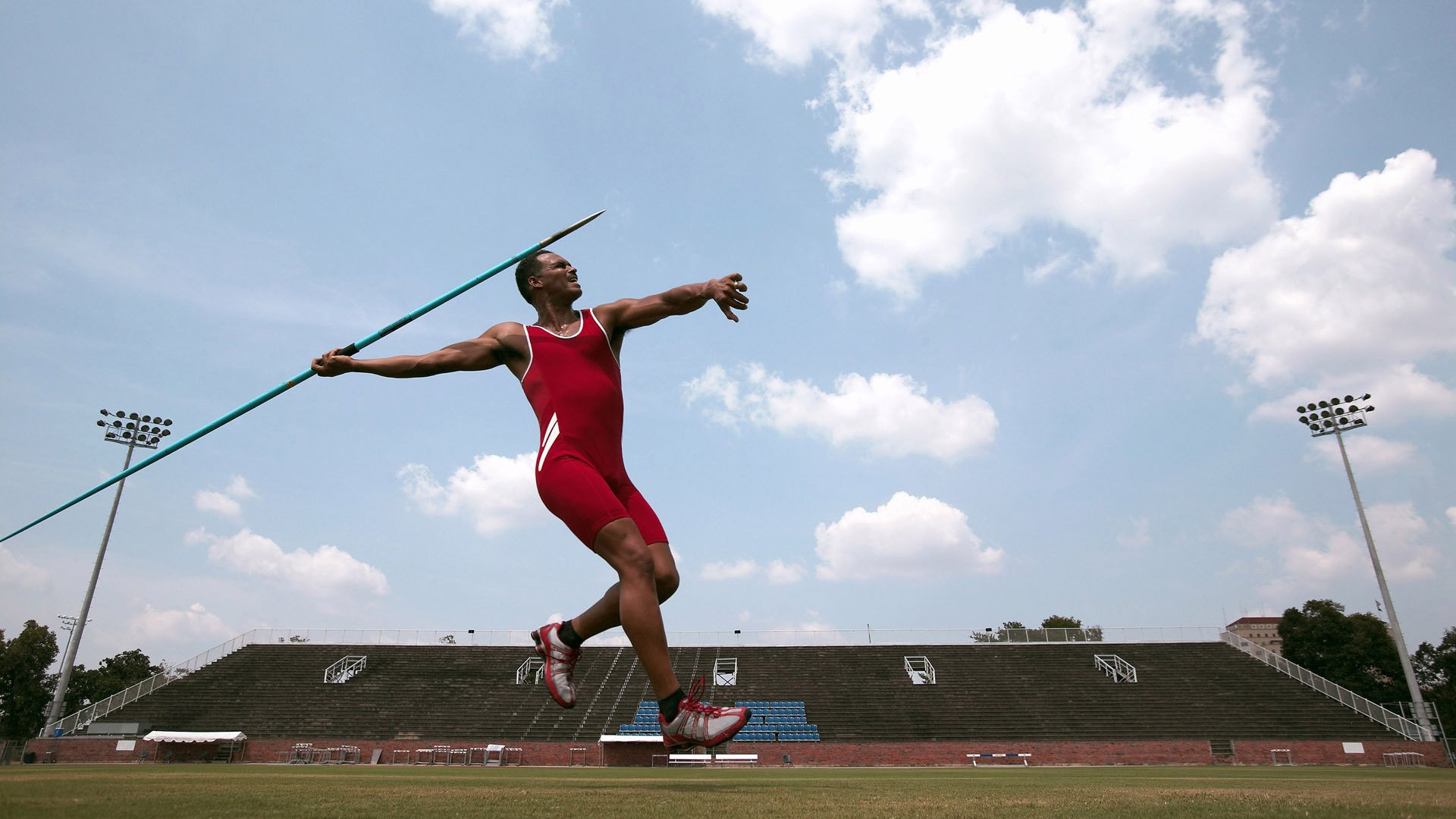 尼克斯主场每场为一位社区英雄致敬,激励城市正能量,尼克斯球队主场