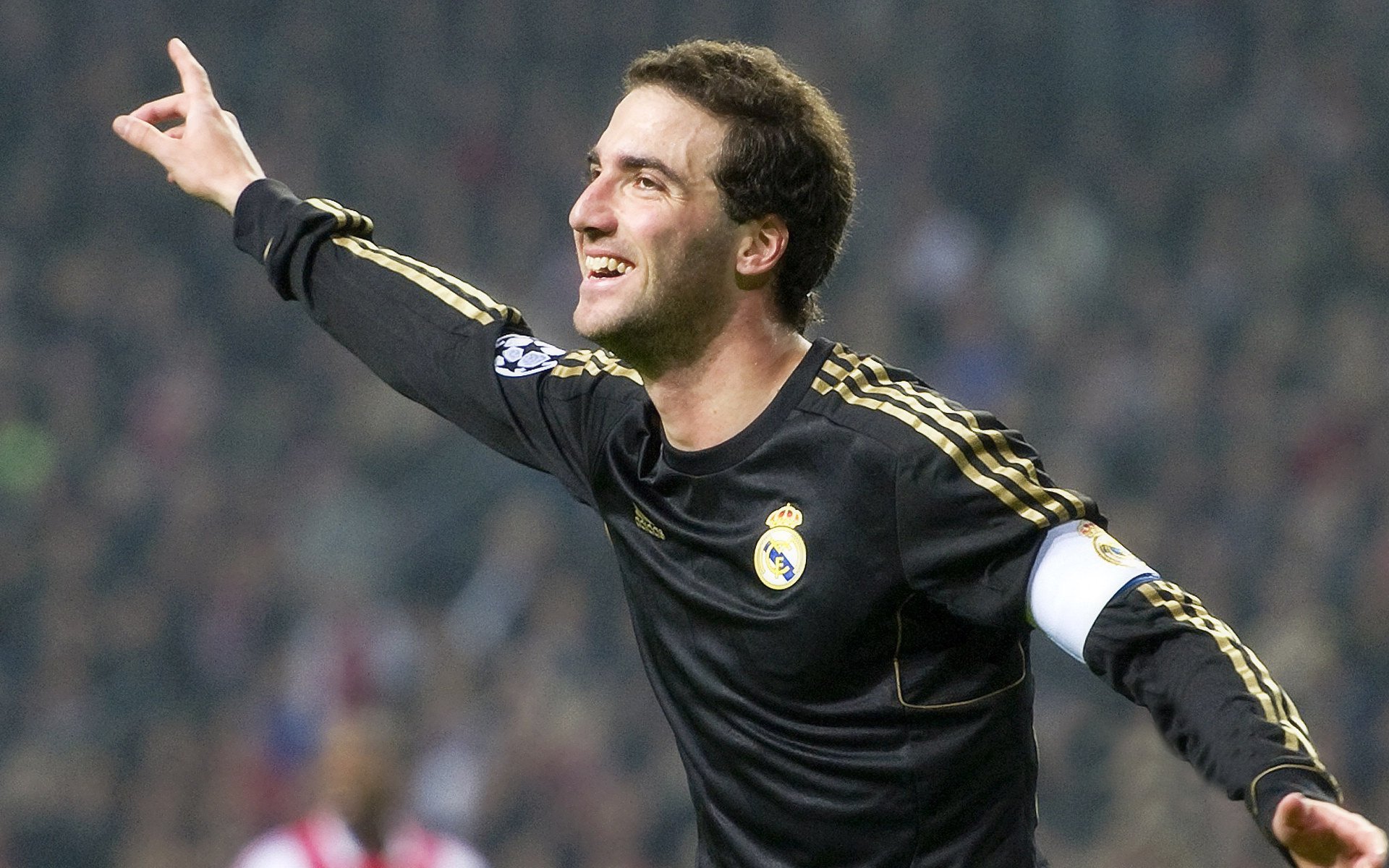 球迷“疯狂投票”:期待年度最佳新秀的最终赢家,球迷最疯狂的球队